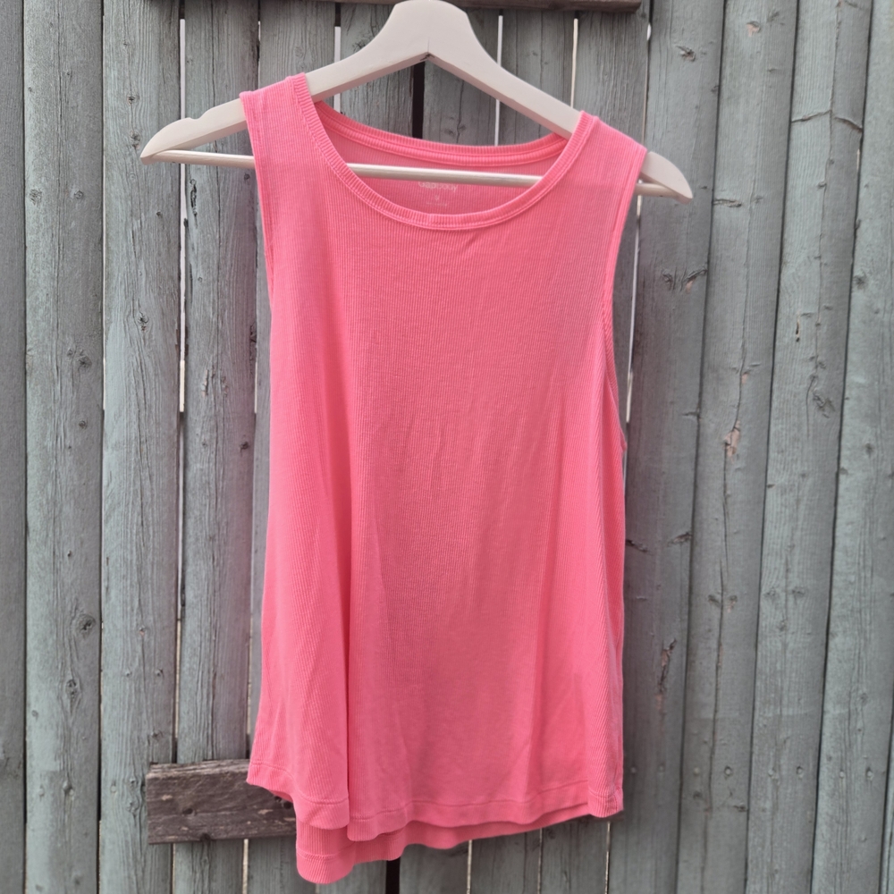 GapBody Ribbed Pink Tank Top Size Small  Scoop Neck Soft Stretch